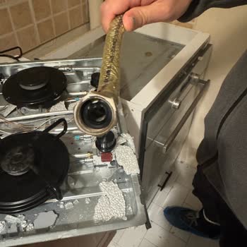 Alveus Marka Sıfır Alınmış Dörtlü Cam Ankastre Ocağının Hatalı Montajı Ve Gaz Kaçağı
