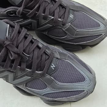 New Balance 9060 Ayakkabısında Erken Katlanma Ve Uzun İnceleme Süreci