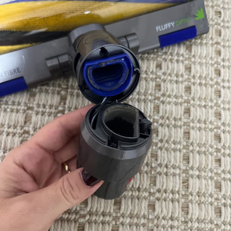 Dyson V15 Lazer Başlığının Kırılması Ve Garanti Kapsamında Değişim Talebi