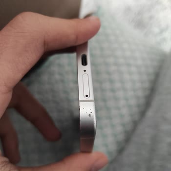 Kasasında Çizilme Sorunu Yaşayan Samsung S25 FE Telefon İçin Garanti Kapsamında Değişim Talebi