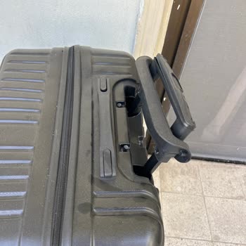 A Jet Uçuşunda Hasarlı Bagaj Ve Çözüm Talebi