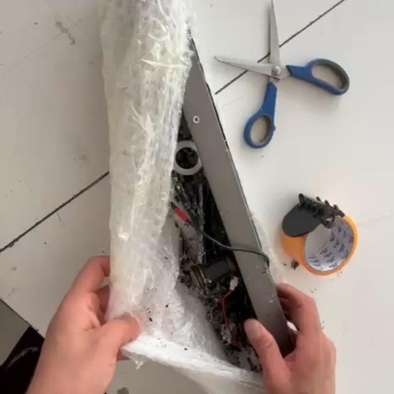 Aras Kargo Ümraniye Şubesindeki Hasarlı Akıllı Ev Eşyası İçin Tam Tazmin Talebi