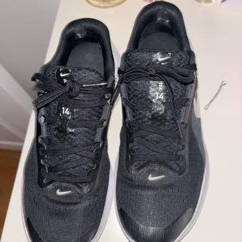 Nike Ayakkabısının File Kısmının Erken Yırtılması Ve Değişim Talebi