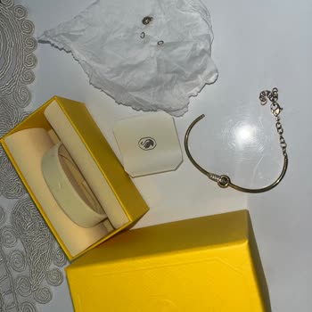 Garanti Kapsamındaki Swarovski Bilekliğin Kırılması Ve Mağaza Çözüm Sunmaması