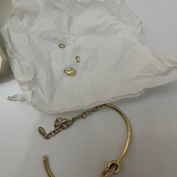 Garanti Kapsamındaki Swarovski Bilekliğin Kırılması Ve Mağaza Çözüm Sunmaması