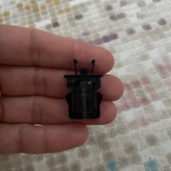 Madame Coco Çöp Kovası Klipsi Sürekli Bozuluyor Dayanıklı Yedek Parça İsteniyor