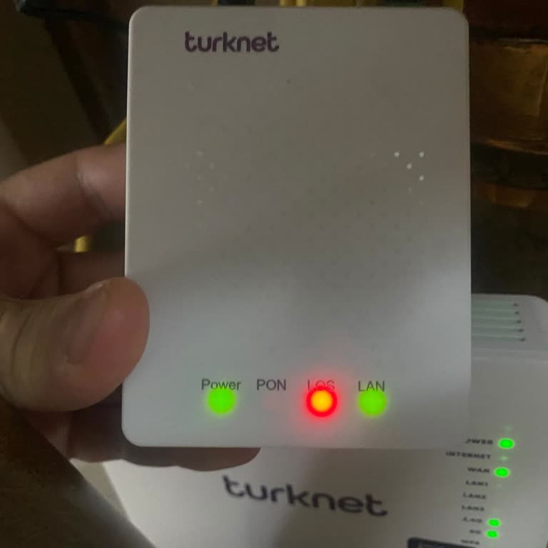 TurkNet'ten Sürekli İnternet Kesintisi Ve Yanıltıcı BTK Bildirimi