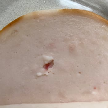 Migros Namet Piliç Fümede Kocaman Tavuk Kemiği Ve Boğulma Tehlikesi
