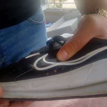 Trendyol’da Nike Downshifter 13 Ayakkabısında Erken Yırtılma Ve Kullanıcı Hatası Reddi