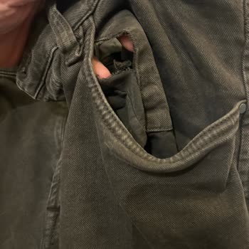 Massimo Dutti Jean Pantolonunda Fermuar Arızası Ve Destek Yokluğu