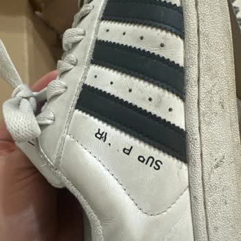 Adidas Ayakkabımda Açılma Ve Yazı Silinmesi, Değişim İsteği