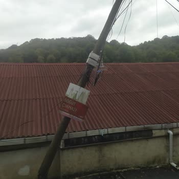 Beykoz'daki Kırık Telekom Direği İçin Acil Müdahale