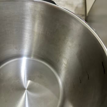 Fissler Düdüklü Tencerenin Valf Sorunu Ve Kalıcı Lekeler Nedeniyle Tam İade Talebi