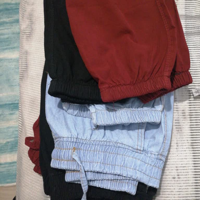 Moda Neva Butik'ten Yanıltıcı Ürün Görselleri, Yanlış Renk Ve Kapıda Ek Ücret Şikayeti