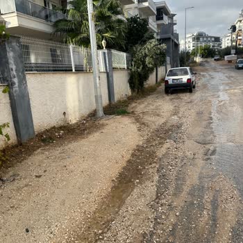 Aksu Belediyesi'nden Macun Mahallesi 2036 Sokak Yolunun Asfaltlanması Talebi