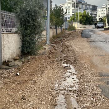 Aksu Belediyesi'nden Macun Mahallesi 2036 Sokak Yolunun Asfaltlanması Talebi