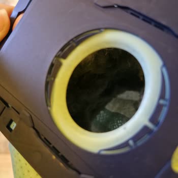 Philips Ev Aletleri Aldığım Robot Süpürge Kullanılmış Ve Eksik Parçalı Gönderildi