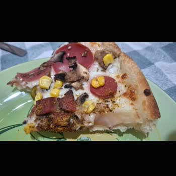 Soğuk Ve Yarı Pişmiş Pizza İçin İade Talebi