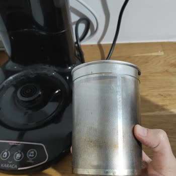 Karaca Çaysever Robotea Rose Gold Çay Makinesinde Demlik Ve Tuş Kırılmaları