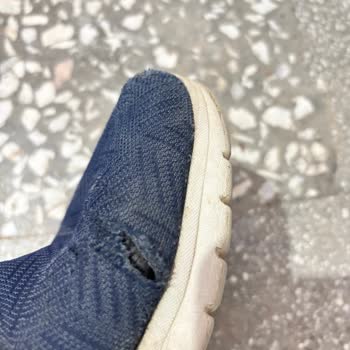 Skechers Kadın Ayakkabısının Ön Yırtıkları Üretim Kusuru Olarak Reddedildi