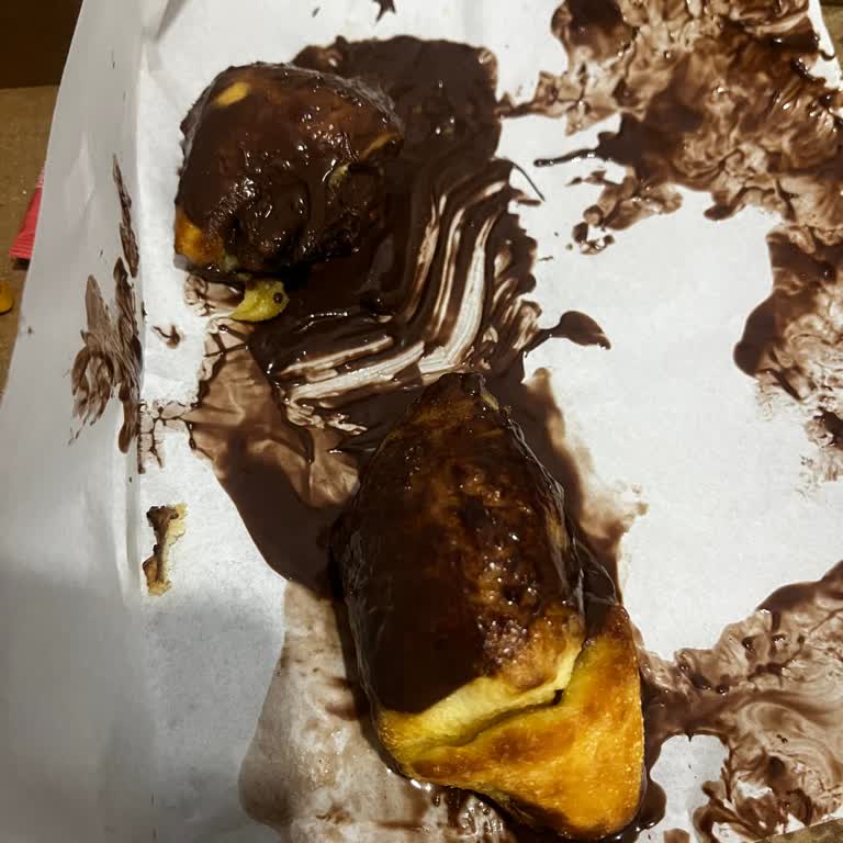 Domino’s Cinnamon Roll Kalitesiz Ve Sağlık Riski, Ücret İadesi Talep Ediliyor