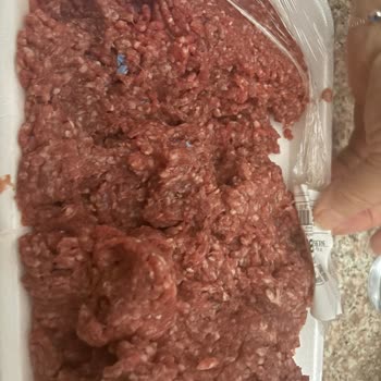 Migros'ta Satın Alınan Kıyma İçinde Mavi Plastik Parçalar Ve Müşteri İlgisizliği