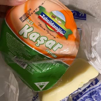A101 Mağazasından Alınan Kaşar Peynirinin Bozulmuş Tat Ve Koku