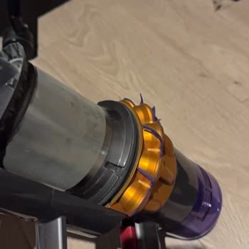 Dyson V15 Süpürgenin Tekrarlayan Conta Problemi Ve Garanti Dışı Onarım Talebi