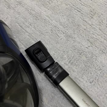 Philips Dikey Süpürge Borusu Kırıldı Ve Garanti Kapsamında Ücretsiz Değişim Talebi