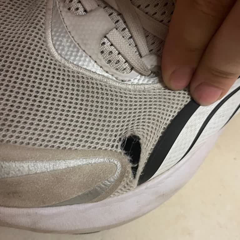 Puma Ayakkabılarında Kalite Sorunu: Delinen Koşu Ayakkabısı Ve Tırnak Batması