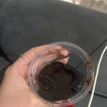 Burger King Siparişinde Yanlış Ve Çiğ Ürün, Eksik Dondurma Ve Gecikme