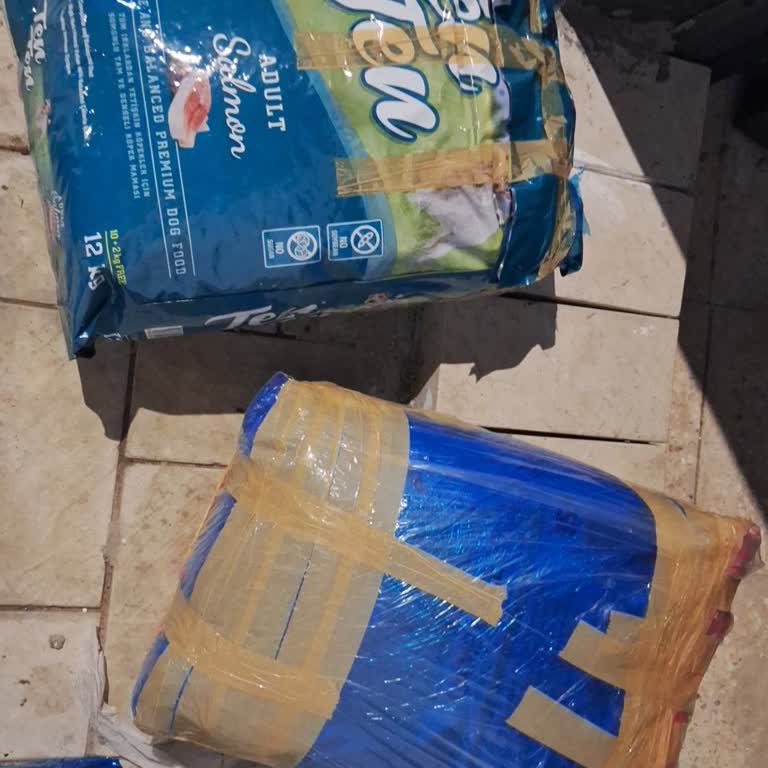 Yanlış Ve Eksik Köpek Maması Gönderimi, İletişim Sorunu Ve Tam İade Talebi