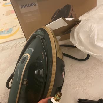 Philips Ütüsünün İçindeki Su Ve Lekeli Kireç Boşaltma Aparatı