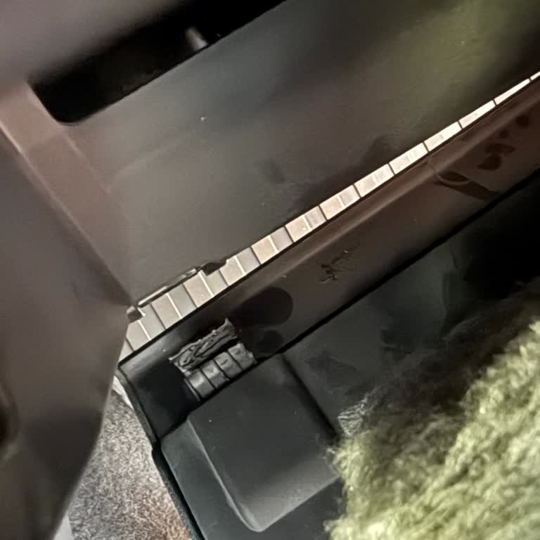 Son Nokta Otomotiv Bakım Sonrası Kırık Torpido Kapağı Ve Fazla Ücret