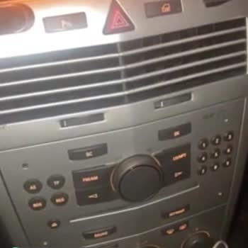 Bedaş'ın Saatler Süren Elektrik Gelecek Deyip İnsanları Mağdur Etmesi