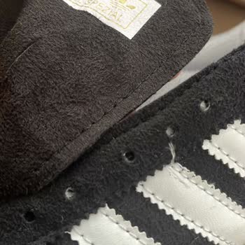 Kalitesiz Adidas Ayakkabı Ve Kargo Ücretiyle Değişim Sürecinde Satıcının Sorumluluk Reddi