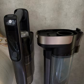 Philips 900 Serisi Aqua Tri Süpürge E5 Hatası Ve Şarj Sorunu Ve Garanti Kapsamında Değişim Talebi