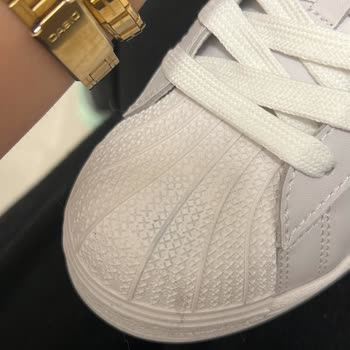 Hope Sneakers'ten Yanlış Numara Ve Defolu Ayakkabı, Müşteri Hizmetlerinden Cevap Yok