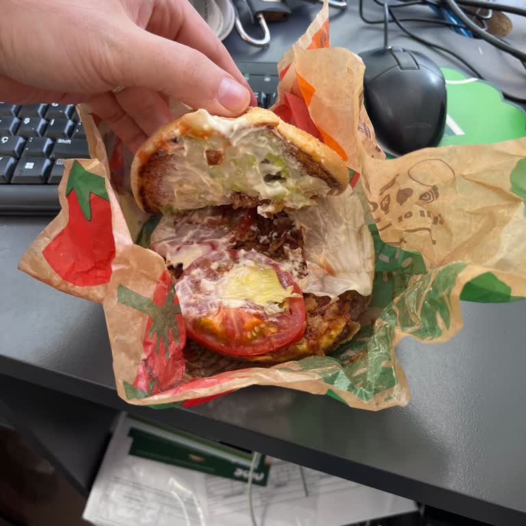 Yanlış Burger King Siparişi Ve Zorunlu İçecek Ücretlendirmesi: Tam İade Talebi