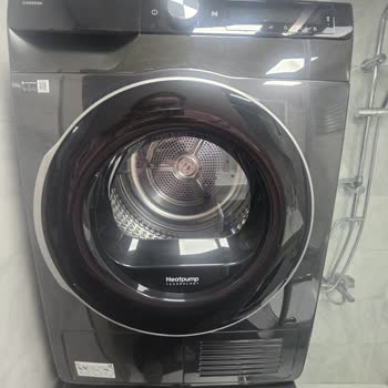 Samsung DV90DG6845 Kurutma Makinesindeki Filtre Kapağı Tasarım Hatası Kıyafet Hasarına Neden Oluyor