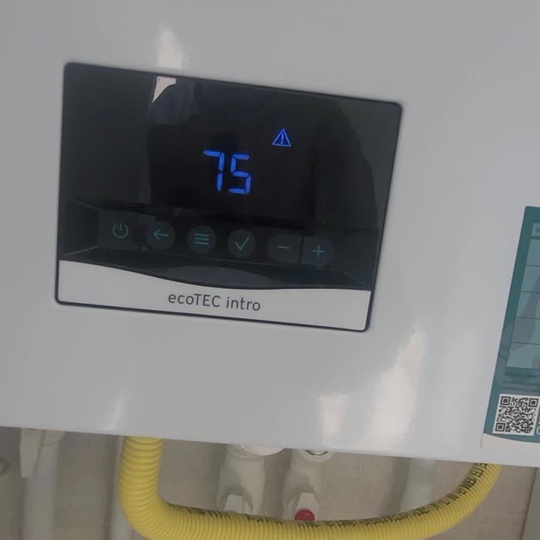 Vaillant Kombide Hidrolik Kontrol Eksikliği Ve F75 Hatası Nedeniyle Yetkili Servis Sorunu