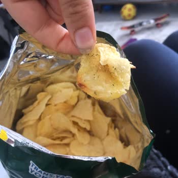 A101 Aşırı Yağlı Ve Garip Tadıyla Cips Ürünü Memnuniyetsizliğe Yol Açtı