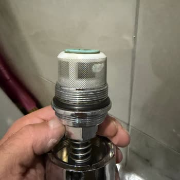 Teska TK100404 Bas Sifon Su Kaçırıyor, Yedek Parça Bulunamıyor Ve Değişim Talep Ediliyor
