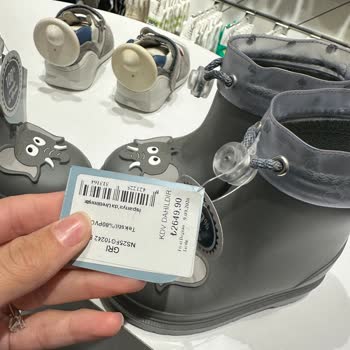 Vitrinde Görülen Fiyatla Satış Yapılmadığı İçin Yanıltıcı Uygulama Şikayeti