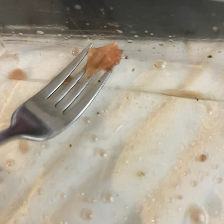 Macro Online Siparişinde Plastik Parça Ve Geri Ödeme Talebinin Uzun Süreli Sonuçlandırılamaması