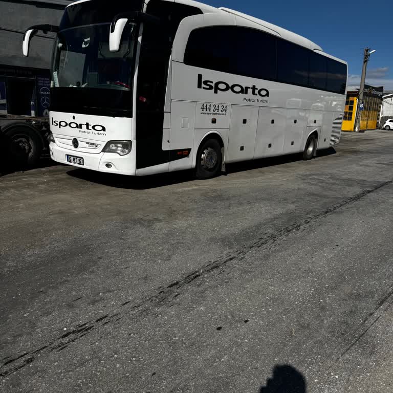 İsparta Petrol Turizm Otobüsünde Kirli Ve Arızalı Araç Yolcuları Bekletti