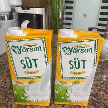 BİM'den Alınan Yörsan Yağlı Sütte Zehir Gibi Acı Ve Plastik Parça