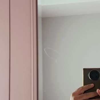 Çilek Mobilya'da Çizik Aynalı Mobilya Ve Eksik Şarj Kablosu Fatura Kesilmemiş