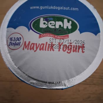 Berk Çiftliği Mayalık Yoğurtta Tat Bozukluğu, Şişen Ambalaj Ve Süresi Geçmemiş Olmasına Rağmen