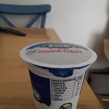 Berk Çiftliği Mayalık Yoğurtta Tat Bozukluğu, Şişen Ambalaj Ve Süresi Geçmemiş Olmasına Rağmen